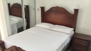 1 ห้องนอน, ผ้าม่านกันแสง, ผ้าปูที่นอน