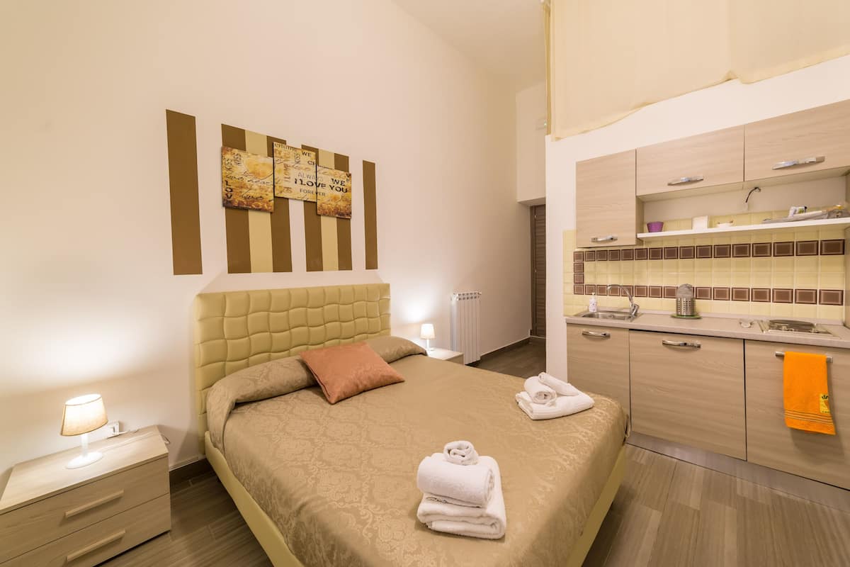 Deluxe Studio | 1 bedroom, Frette Italian sheets, premium bedding, down duvets