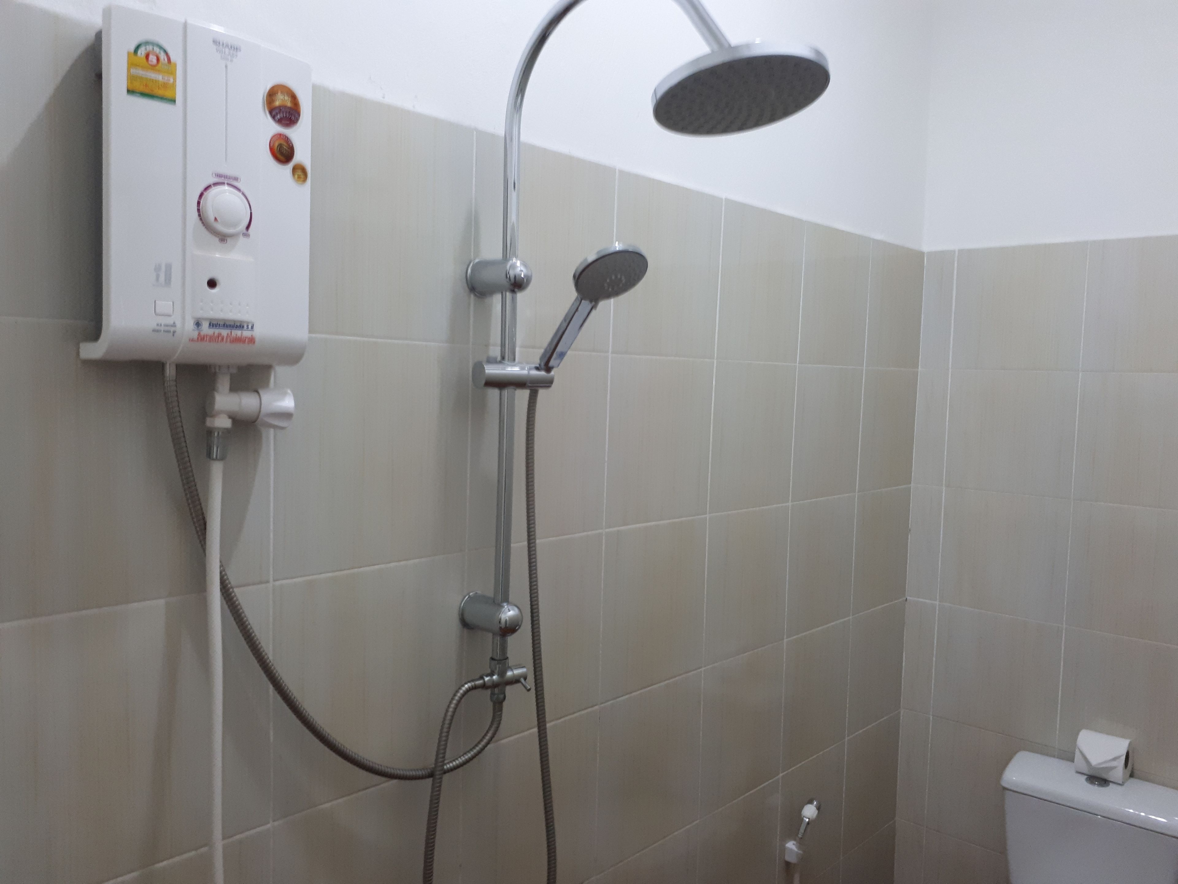 standard double room with terrace | bathroom | shower, free toiletries, hair dryer, towels