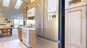 Maison mitoyenne, 2 chambres | Cuisine privée