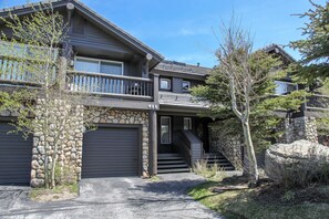 Townhome - 2 sovrum | Exteriör