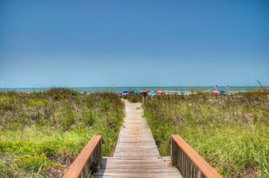 Condo, 2 Bedrooms | Dock