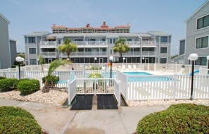 Condo, 2 Bedrooms | Pool
