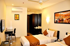 In-room safe, iron/ironing board, free WiFi