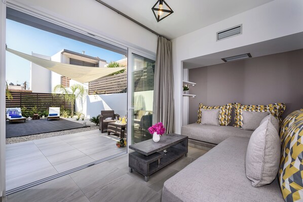 Comfort Apartment, Garden Area (Yard North) | Terrace/patio - Solar Apartments by Amara Living (Chania)