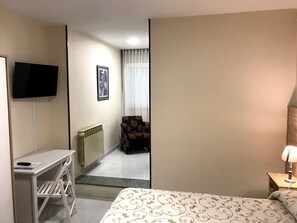 Room - Hostal-Restaurante Paris (Forcarei)