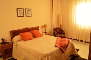 Room - Hostal-Restaurante Paris (Forcarei)