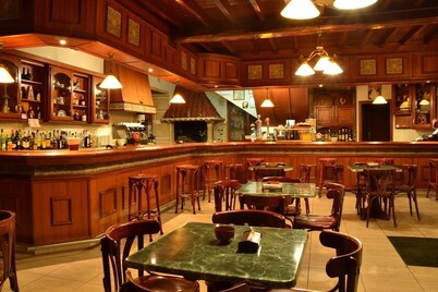 Hostal-Restaurante Paris