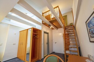 Sistema de insonorizaciĂłn, wifi gratis y ropa de cama