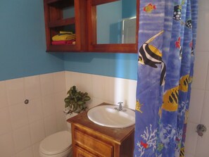 Panoramic Double Room, Balcony, Partial Sea View | Bathroom