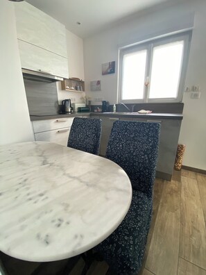 Private kitchen - Sleeping Bio Tea - B&B (Thionville)