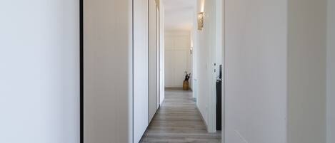 Apartment, 2 Bedrooms | Room amenity