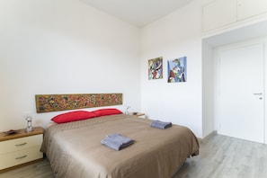 Apartment, 2 Bedrooms | 2 bedrooms, iron/ironing board, free WiFi, bed sheets