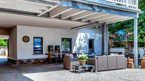 وحدة سكنية متصلة (Atelier) | شرفة/رواق