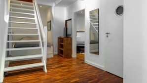وحدة سكنية متصلة (Atelier) | حمام | تجهيزات دش، مجففات شعر، مناشف، صابون