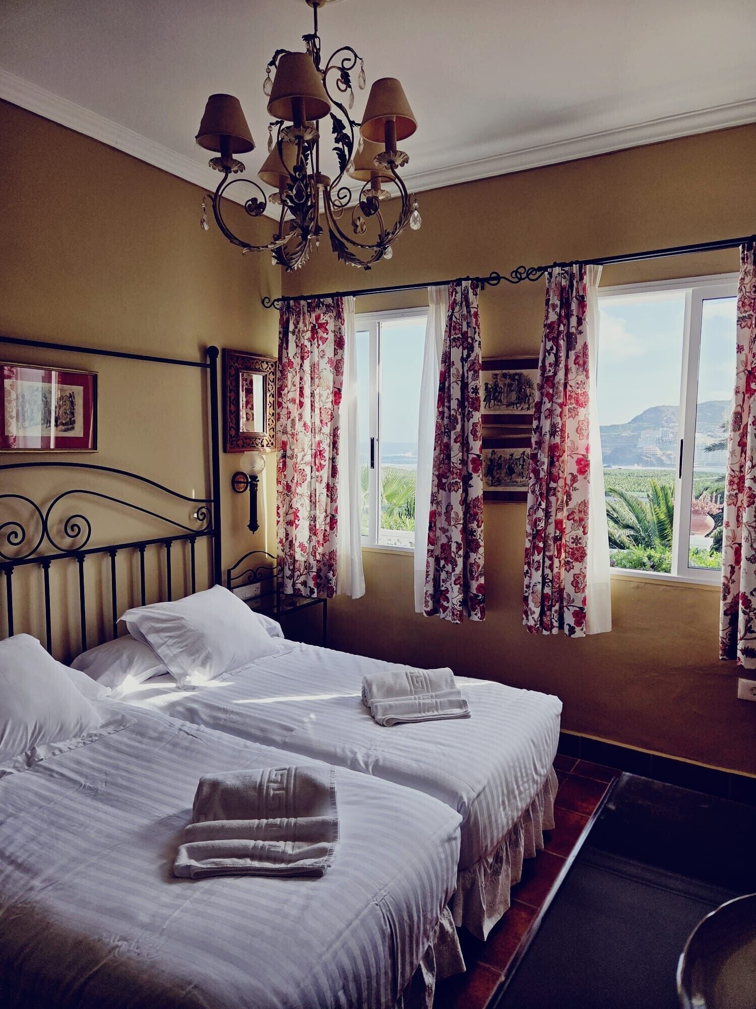 Habitacion doble Vistas al mar | Down comforters, in-room safe, free WiFi, bed sheets