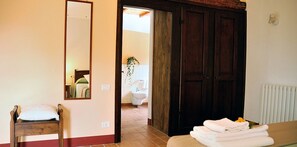 Shower, free toiletries, hair dryer, bidet
