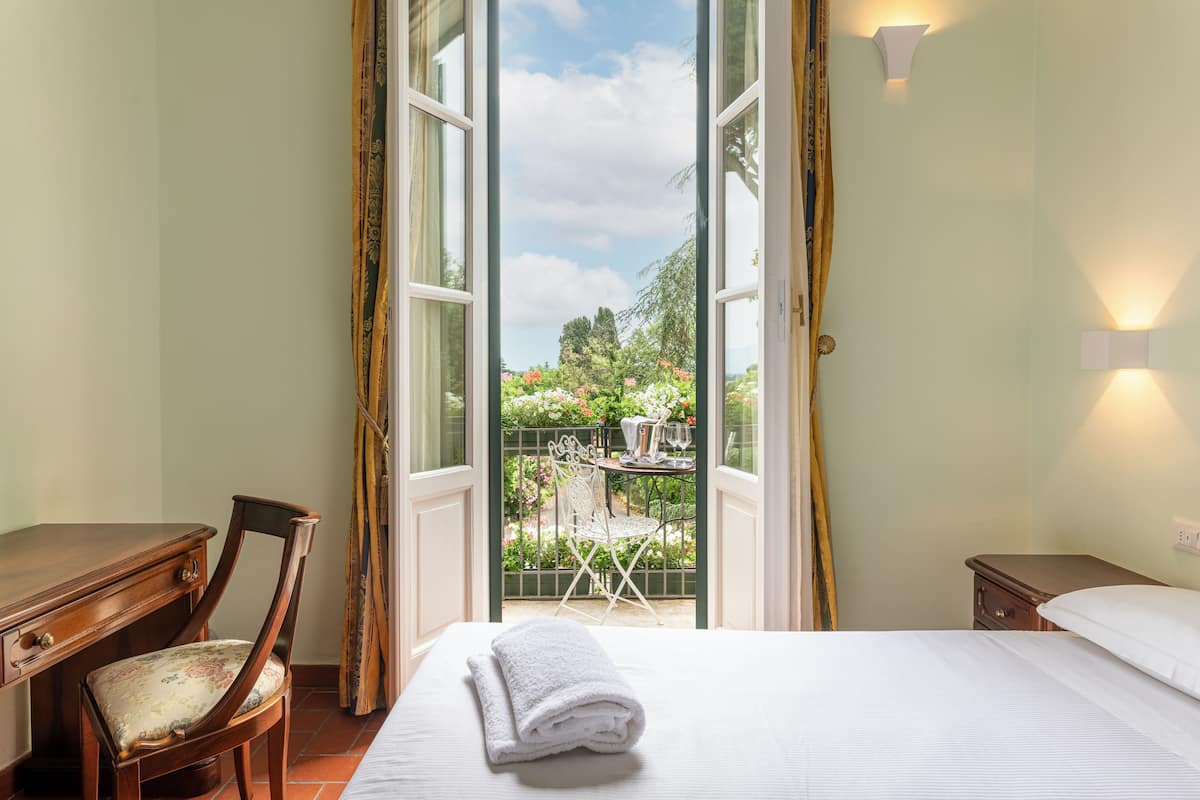 classic room, balcony | balcony