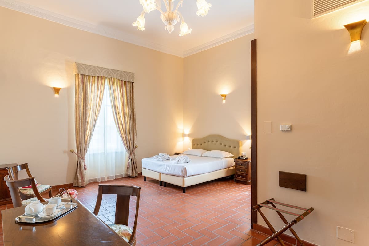 Camera Junior Suite