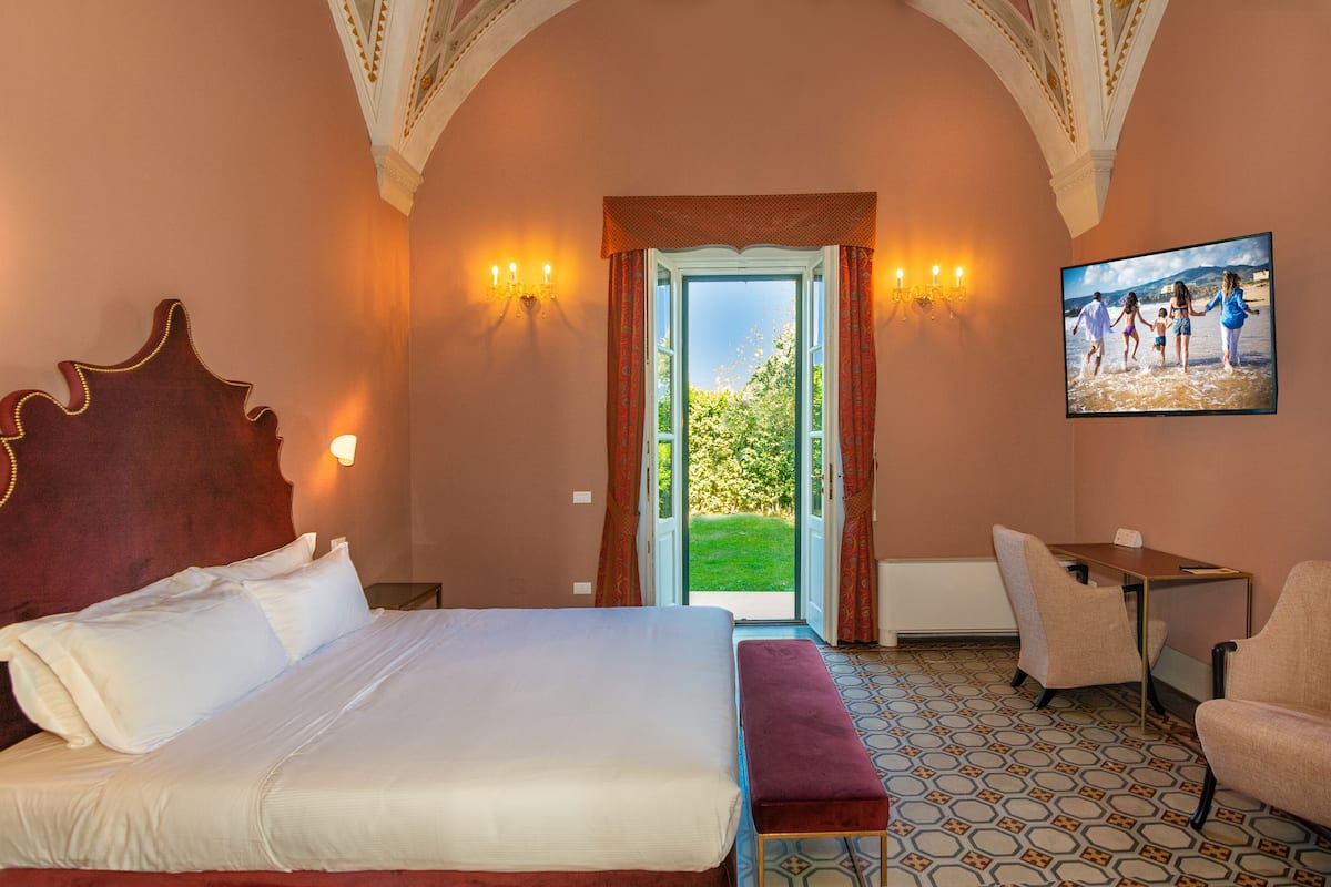 executive room | down duvets, minibar, desk, laptop workspace