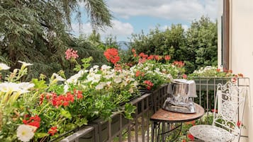 Classic Room, Balcony | Balcony