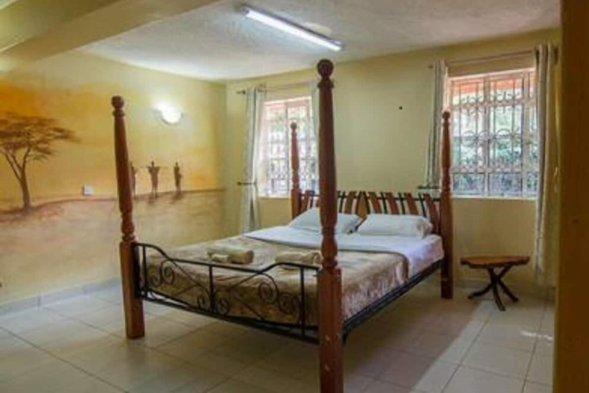 Deluxe Double or Twin Room | Desk, soundproofing, iron/ironing board, cribs (free)