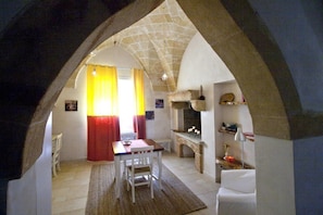 Triple Room, Garden View (Agrumi) | Living area