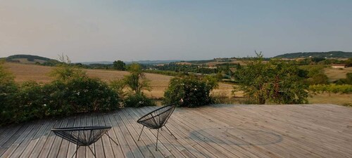 Domaine de Calbiac - On the boardwalk