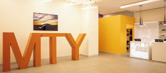 蒙特雷中心嘉年华快捷旅馆