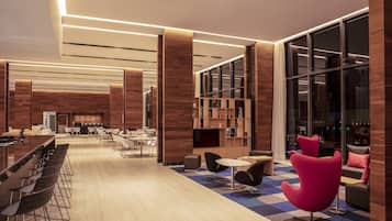 Petit déjeuner, déjeuner et dîner servis sur place