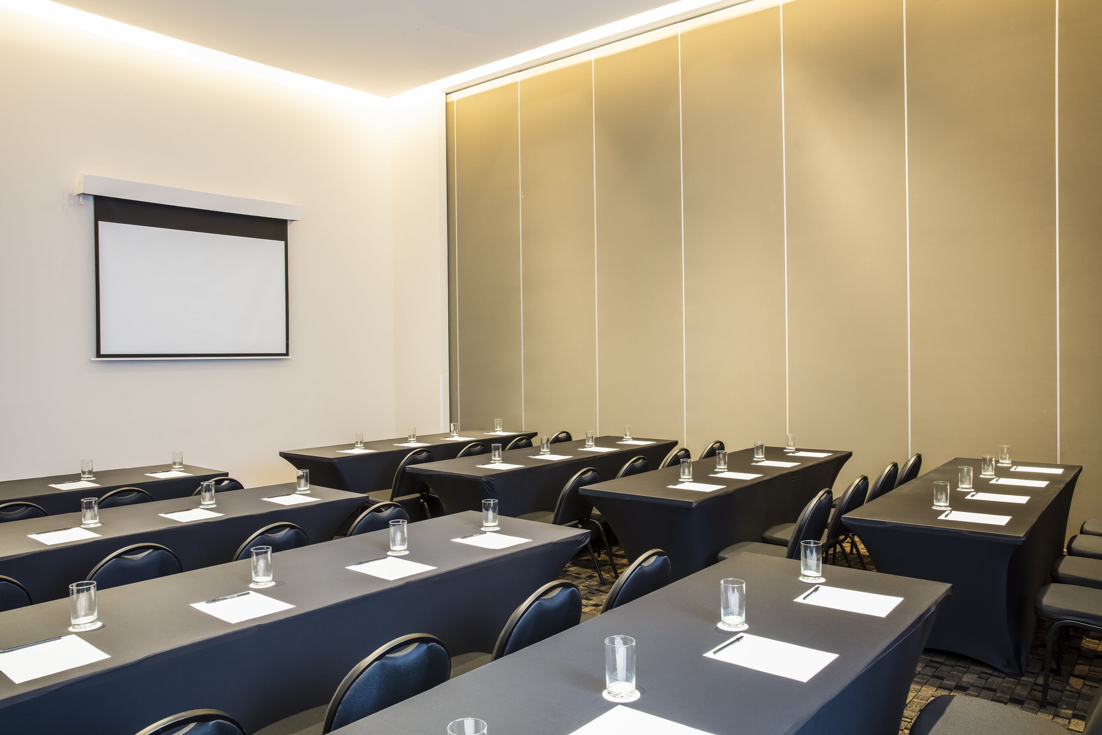 Photo - Fiesta Inn Aguascalientes Patio