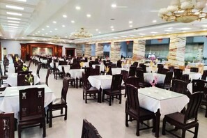 Restaurant - Sun Spring Hotel Dunhuang (Dunhuang)