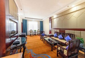 Room - Sun Spring Hotel Dunhuang (Dunhuang)