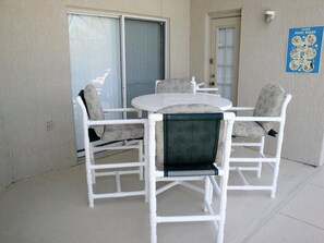House, 4 Bedrooms | Terrace/patio