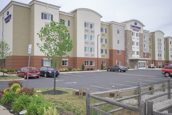 Candlewood Suites Chester - Philadelphia International Airport b