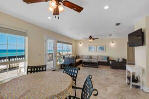 Apartment, Multiple Beds | In-room dining