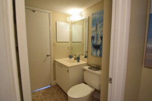 Bathroom - Dunes of Panama 2 Bedroom Apartment (Panama City Beach)