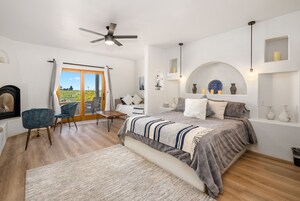 华丽开间套房, 葡萄庄园景观 | 高档床上用品、泰普尔床垫、特色装修、特色家居