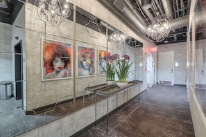 Interior detail - Studio 154 Luxury Hotel (Nashville)