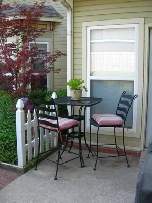 Terrace/patio - The Victorian Lady (Jenks)