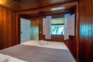 Superior Quadruple Room, Ocean View | Minibar, free WiFi, bed sheets