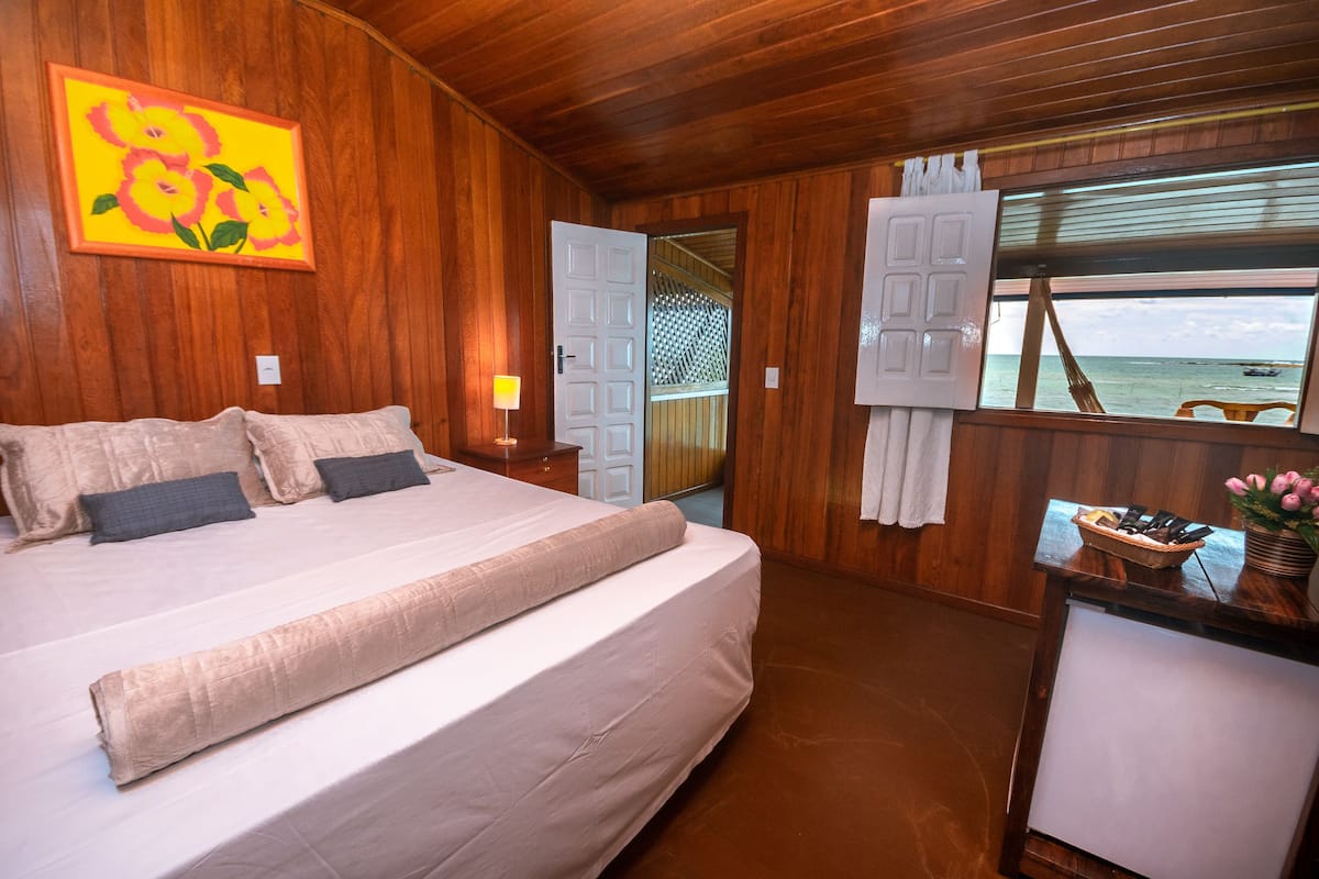 Superior Room, Sea View | Minibar, free WiFi, bed sheets