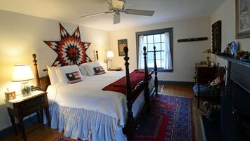 Premium King Room, 1 King Bed, Non Smoking, Washinghton | Egyptian cotton sheets, premium bedding, down duvets