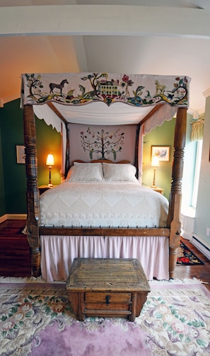 Premium Cottage, 1 Queen Bed, Non Smoking | Egyptian cotton sheets, premium bedding, down comforters - Inn at Monticello (Charlottesville)