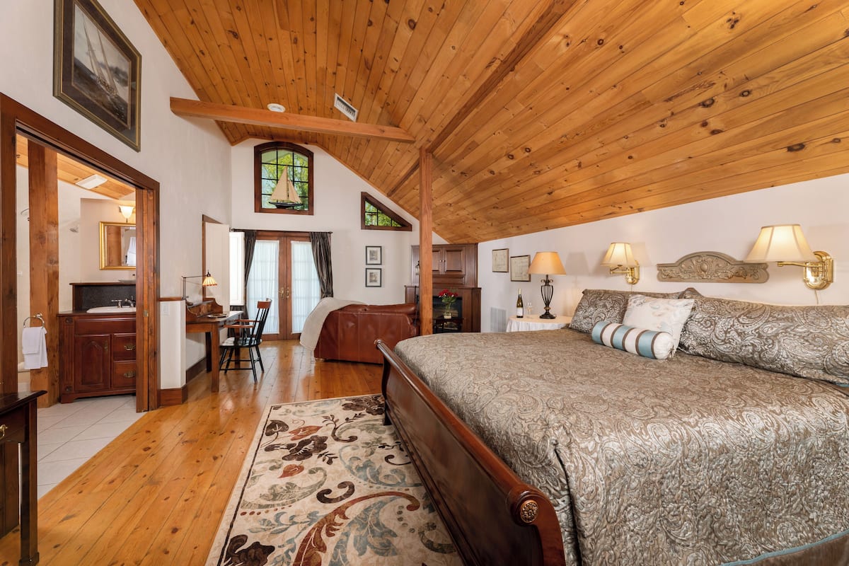 Chambre Premium | 1 chambre, literie de qualité supérieure, décoration personnalisée