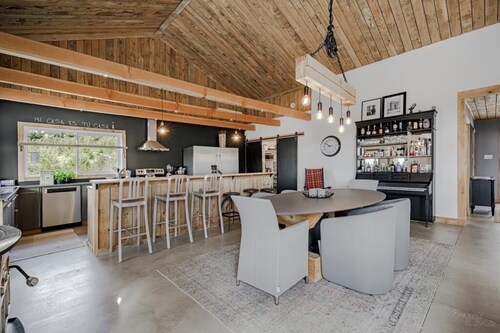 Saint-Sauveur Country House