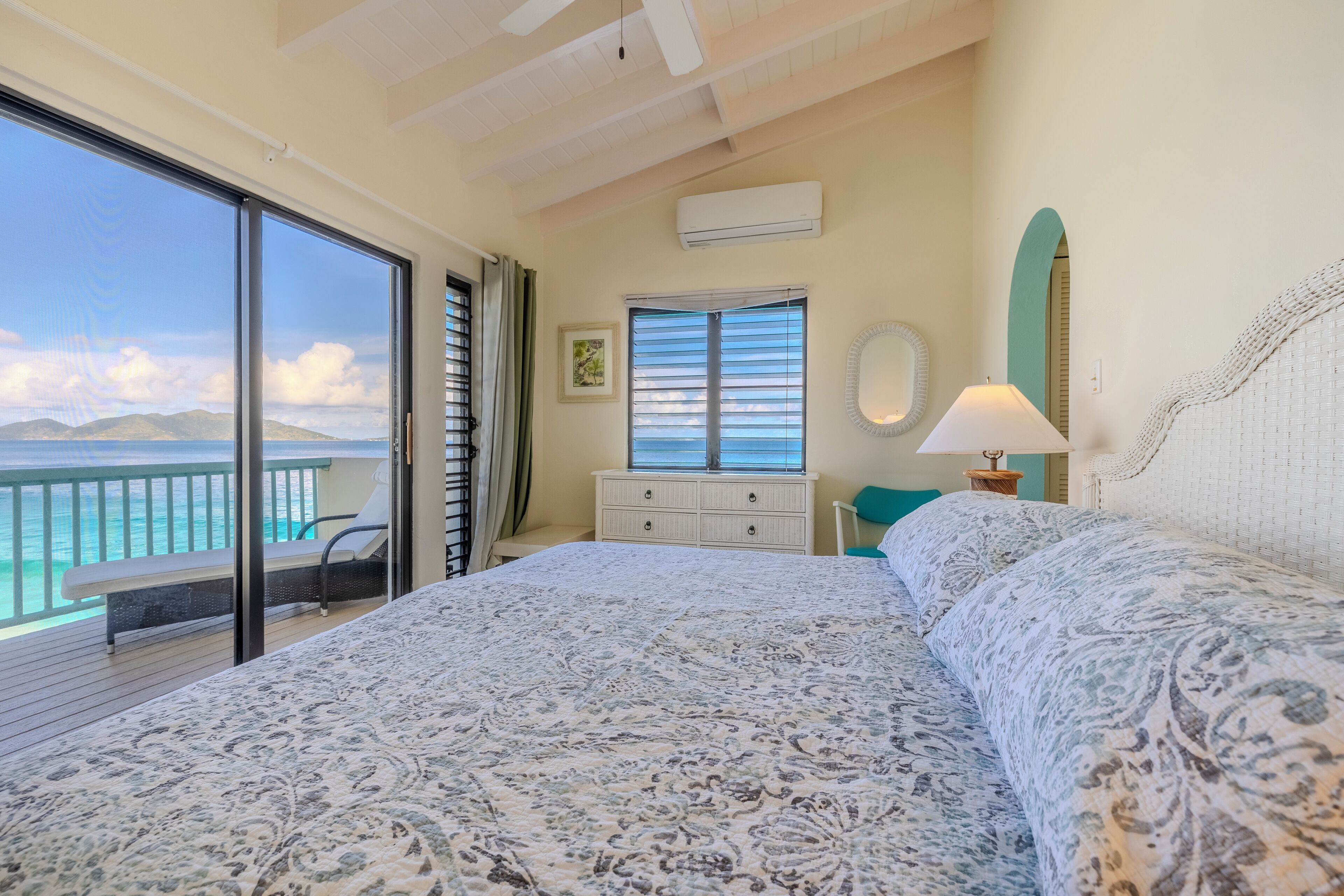 3 slaapkamers, een kluis op de kamer, een strijkplank/strijkijzer