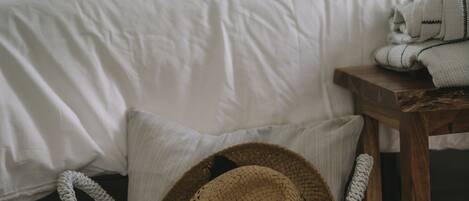 3 室のベッドルーム、アイロン / アイロン台、WiFi (無料)、ベッドシーツ