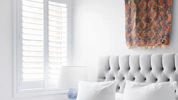 2 bedrooms, iron/ironing board, travel cot, free WiFi