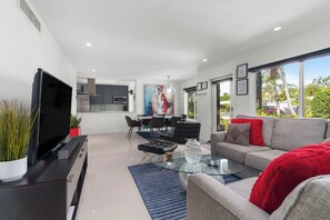 Smart TV, books, stereo, printers